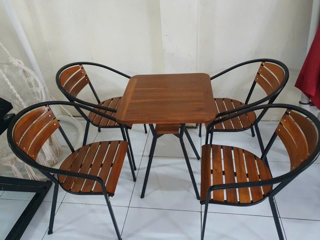 Bàn ghế fansipan