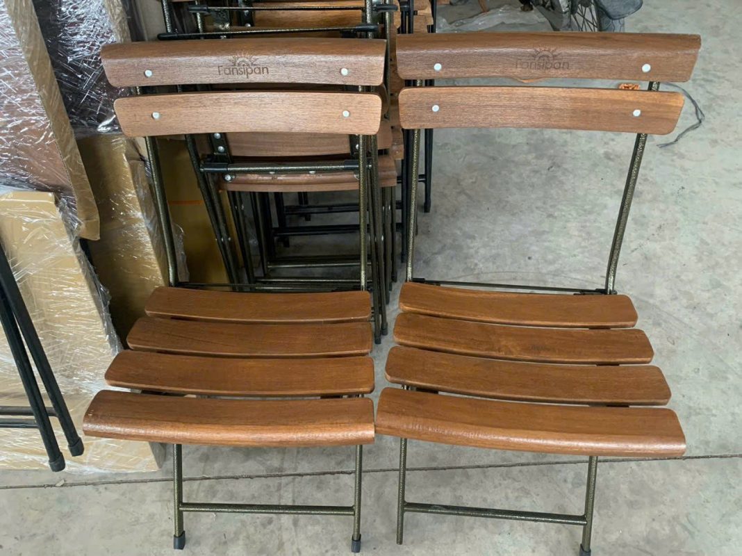 Bàn ghế fansipan